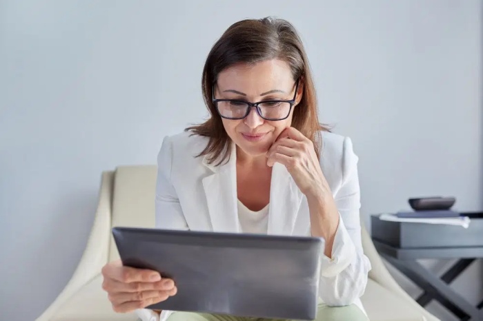Virtual therapy session for anxiety treatment in Santa Ana