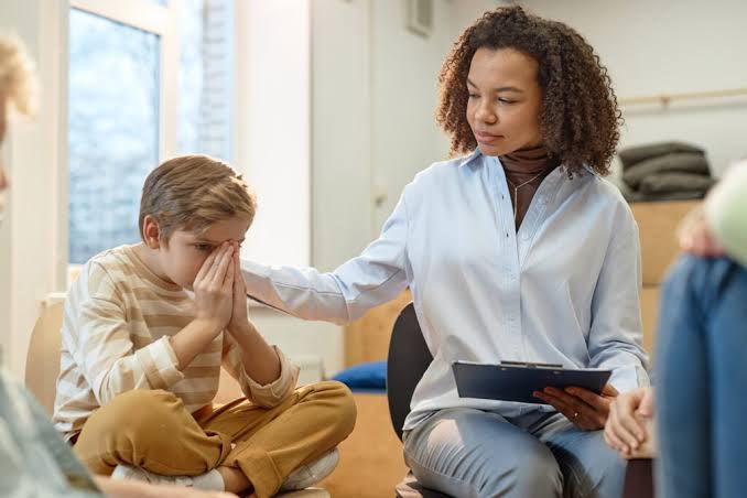 Child psychiatrist in Sacramento providing mental health care for children and teens