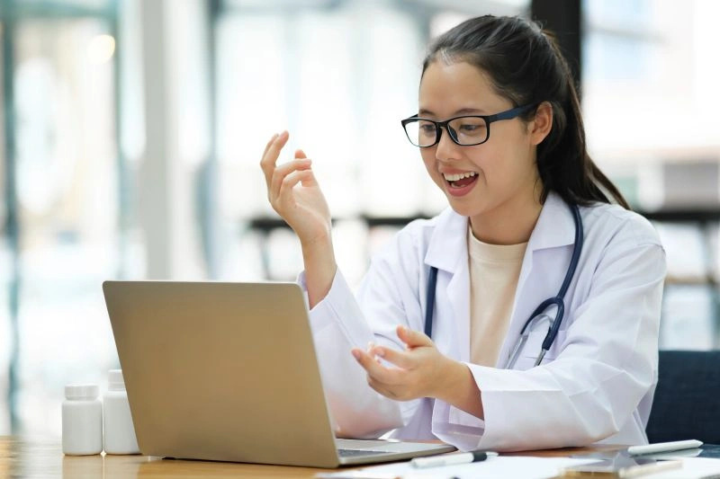 Telehealth psychiatrist providing online mental health care to patients in Fair Oaks, California